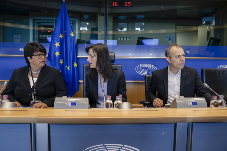 Foto 13: Debate on ' European Animation : Time for Action ' . How to help this dynamic sector fulfil its potential?