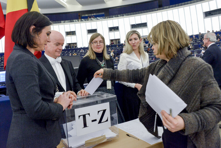 Photo 5: Plenary session Week 3 2017 in Strasbourg - Election of the Vice-Presidents of Parliament