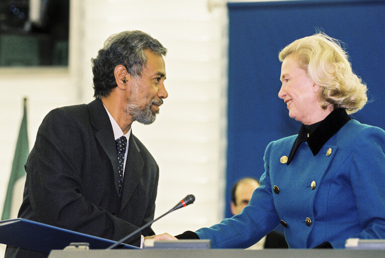 Fotografija 10: Sakharov Prize 1999: Plenary Session with Sakharov's winner Jose Alexandre Xanana GUSMAO