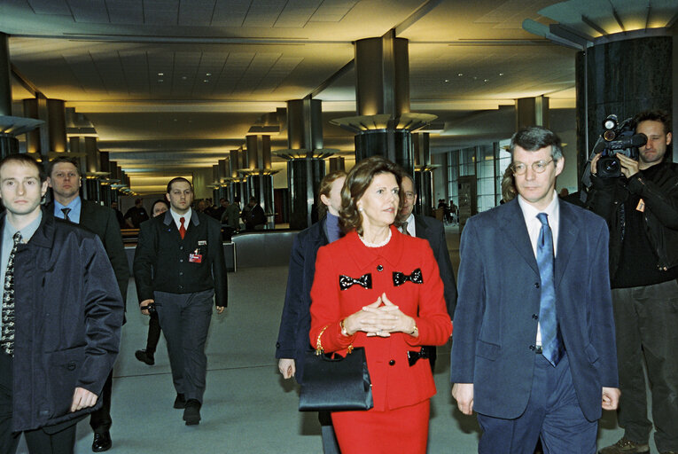 Zdjęcie 5: Visit of Queen Silvia of Sweden at the European Parliament in Brussels