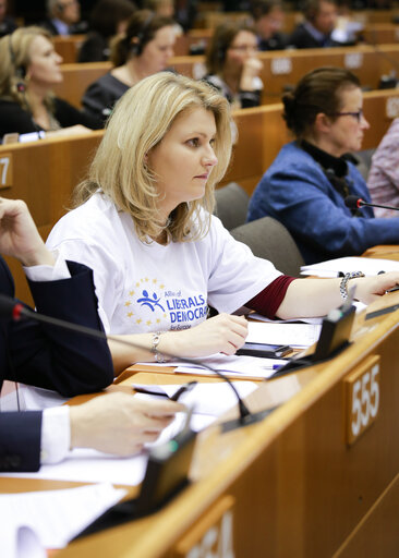 Fotografija 1: Portrait of MEP Nadja HIRSCH during the Plenary session week14 in Brussels