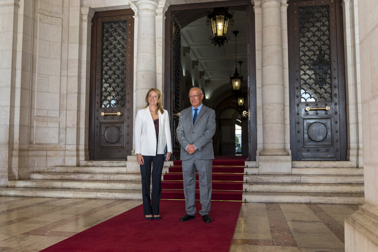 Fotografia 14: Official visit by Roberta METSOLA, EP President to Lisbon, Portugal. Meeting with Augusto Santos Silva, Speaker of Assembleia da Republica.