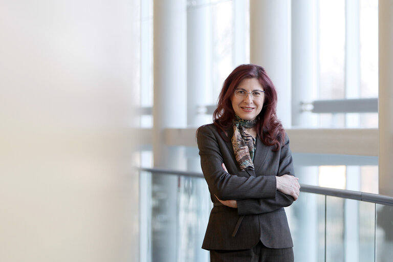 Foto 2: Romana JORDAN in Plenary during session week 11 2014 in Strasbourg