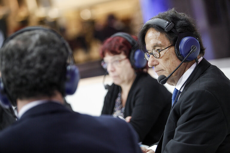 Photo 2 : Euranet debate