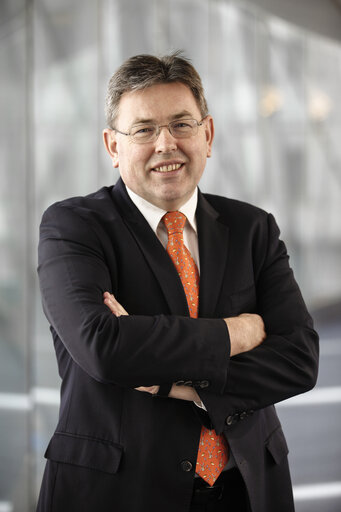 Fotografia 9: MEP Derk Jan EPPINK at the European Parliament in Brussels