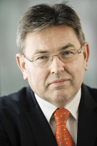 Fotografia 6: MEP Derk Jan EPPINK at the European Parliament in Brussels