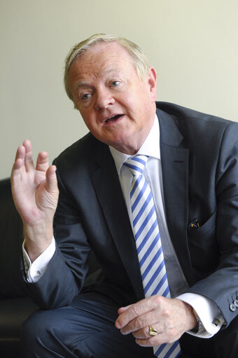 Fotografie 4: Jim HIGGINS meets Karel DE GUCHT EC Commissioner