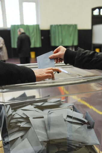 Foto 25: Municipal elections 2014 in Strasbourg. Polling station