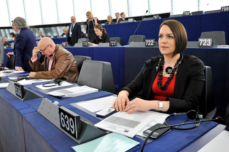 Снимка 3: Sandra PETROVIV JAKOVINA in plenary in Strasbourg