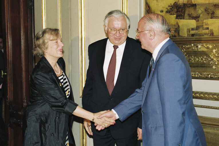 Fotografie 6: Reception, at the Egmont Palace, following the visit of the President of the EP to the Prime Minister of Belgium.