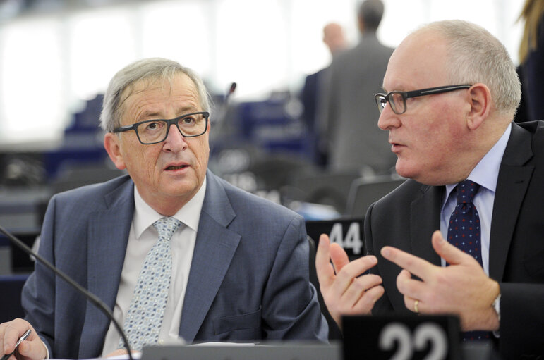 Foto 45: Plenary session week 51 2015 in Strasbourg  Preparation of the European Council meeting of 17 and 18 December 2015  Council and Commission statements