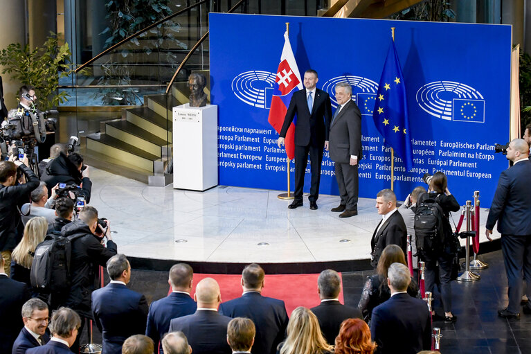 Fotografija 1: Antonio TAJANI, EP President meets with Peter PELLEGRINI,  Slovak Prime Minister