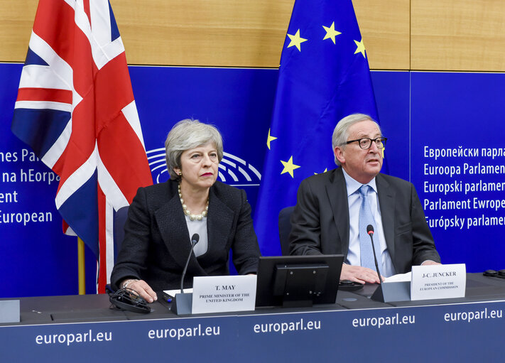 Fotografija 6: Statement of British Prime Minister Theresa MAY on Brexit negotiations