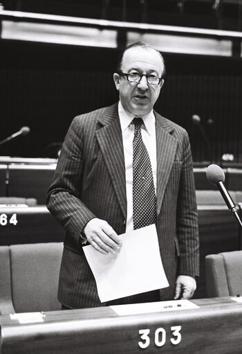 The MEP Sir David Lancaster NICOLSON during a session in the hemicycle of Strasbourg in November 1979.