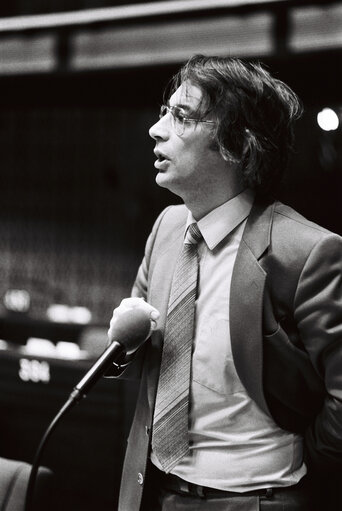 Снимка 1: The MEP Hemmo J. MUNTINGH during a session in Strasbourg in January 1980.