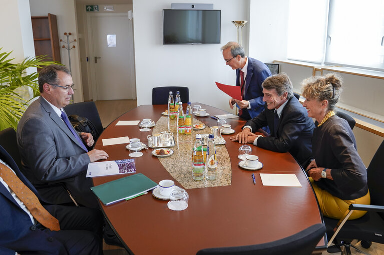 Nuotrauka 1: David SASSOLI - EP President meets with Ville ITALA - Director General of OLAF