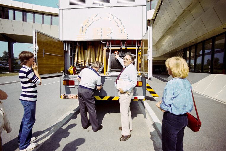 Arrival and inauguration of a new Audiovisual van at the EP in Strasbourg. (Exact date unknown)