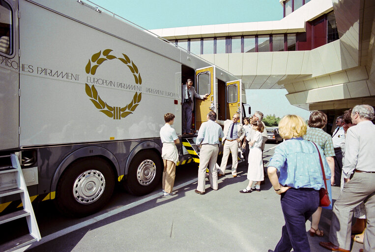 Arrival and inauguration of a new Audiovisual van at the EP in Strasbourg. (Exact date unknown)