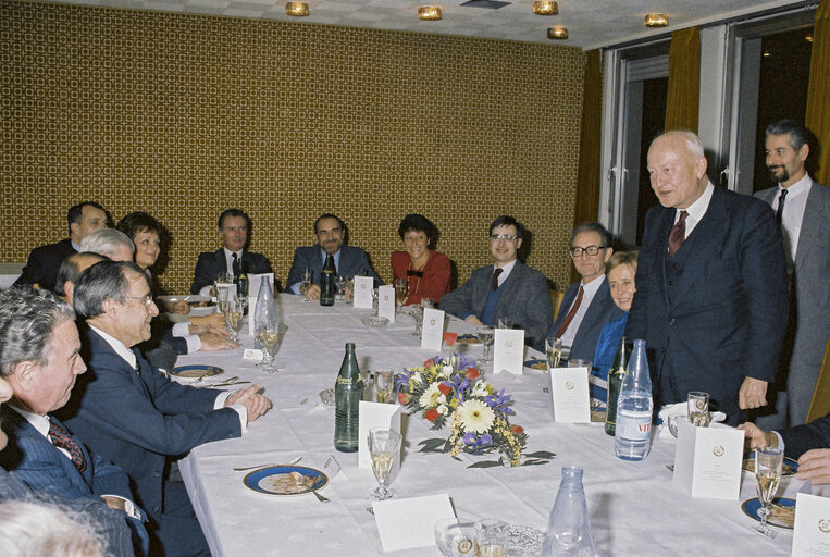 Fotografia 8: Farewell reception for Raymond LEGRAND - LANE with Pierre PLIMLIN, EP President