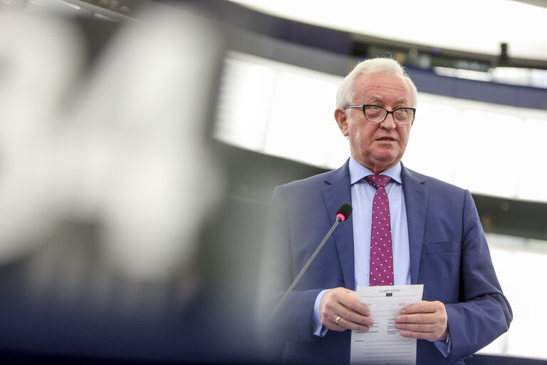 Fotografija 15: Plenary session - The UK’s withdrawal from the EU