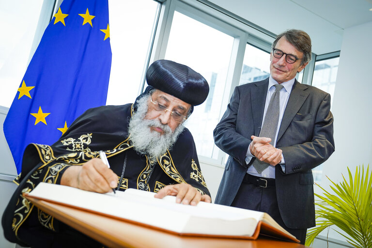 Photo 8 : David SASSOLI, EP President meets His Holiness Pope Tawadros II, the Pope of Alexandria