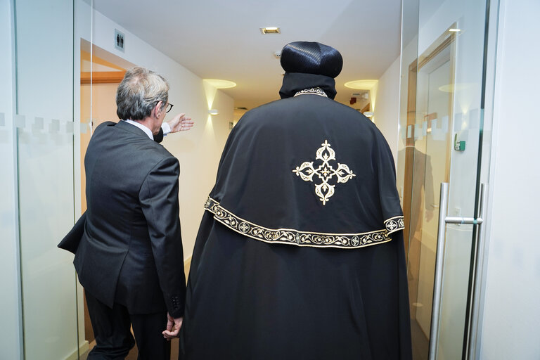 Photo 10: David SASSOLI, EP President meets His Holiness Pope Tawadros II, the Pope of Alexandria