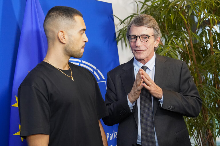 Photo 14 : David SASSOLI, EP President meets with Alessandro MAHMOOD and MAIORINO
