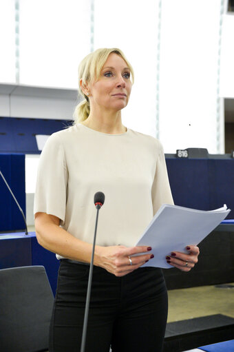 Снимка 2: Jessica STEGRUD in the EP in Strasbourg