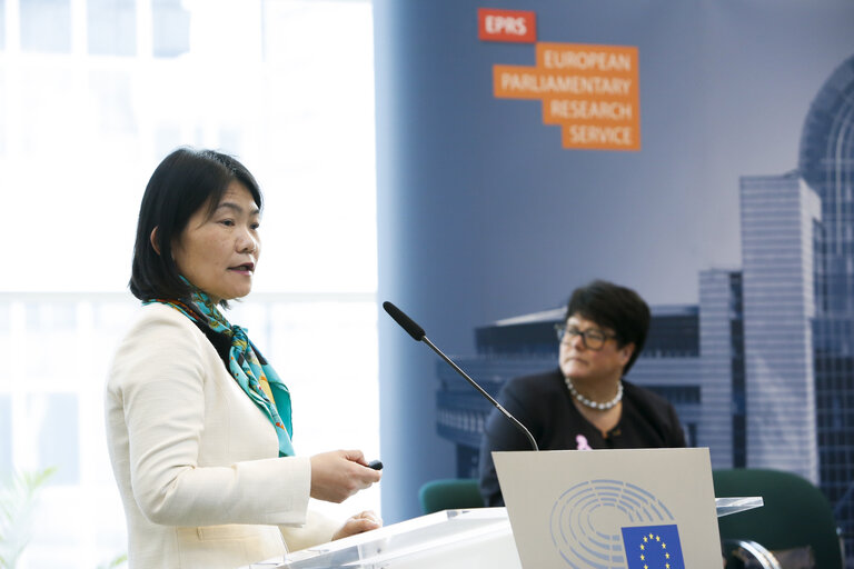 Fotografi 9: Policy round table on ' Where all students can succeed: Analysing the latest OECD Programme for International Student Assessment (PISA) results '