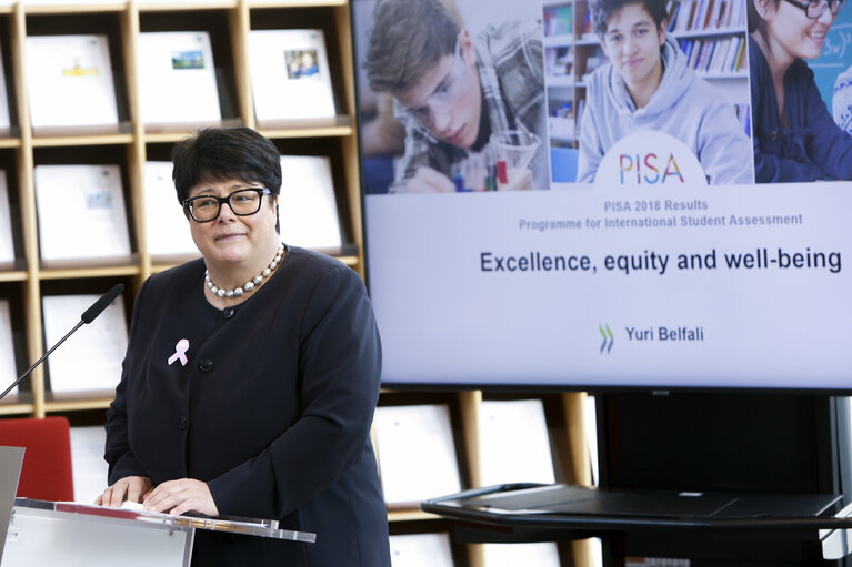 Fotografi 18: Policy round table on ' Where all students can succeed: Analysing the latest OECD Programme for International Student Assessment (PISA) results '