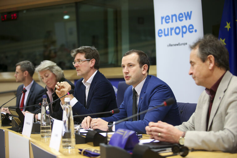 Photo 23 : Conference : ' Sustainable Oceans for the Future - Green Blue Deal '