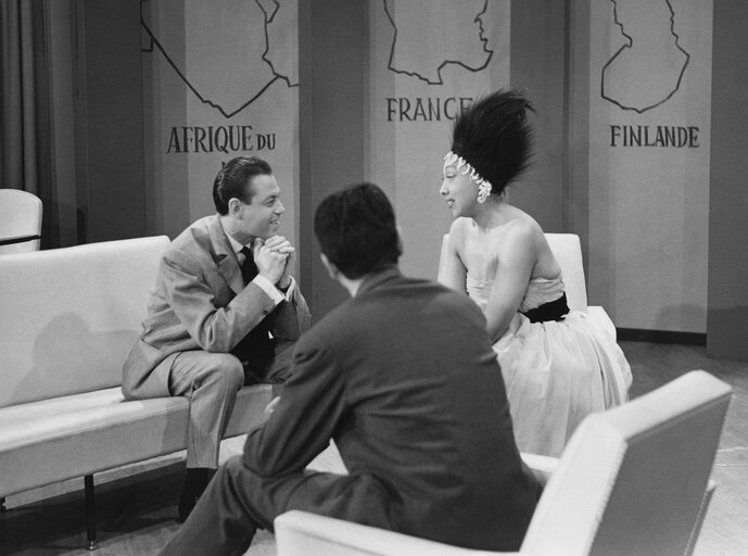 Φωτογραφία 4: Josephine BAKER in Luxembourg. Interview at Tele-Lux in March 1959.