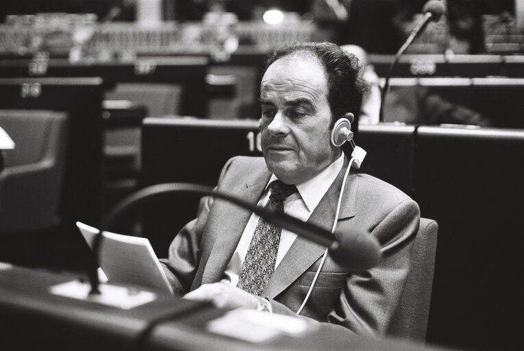 Fotó 8: The MEP Georges MARCHAIS during a session in Strasbourg in September 1979.