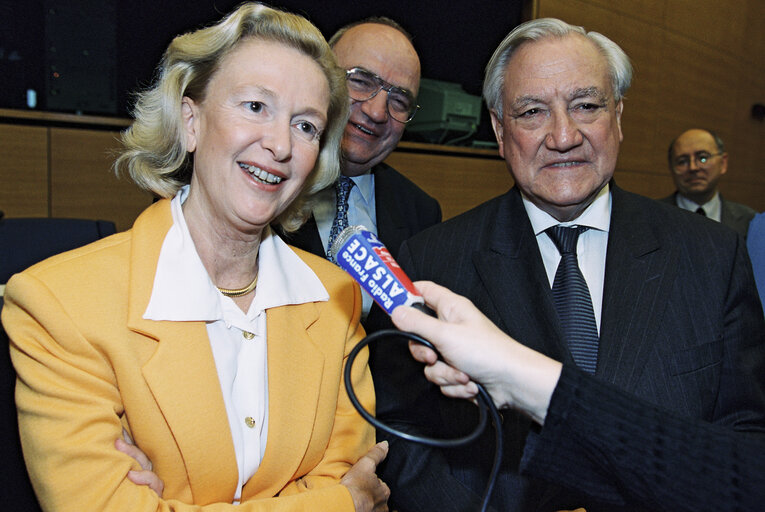 Fotografia 4: Nicole FONTAINE EP President and Christian PONCELET, the President of the French Senate in Strasbourg in October 1999.