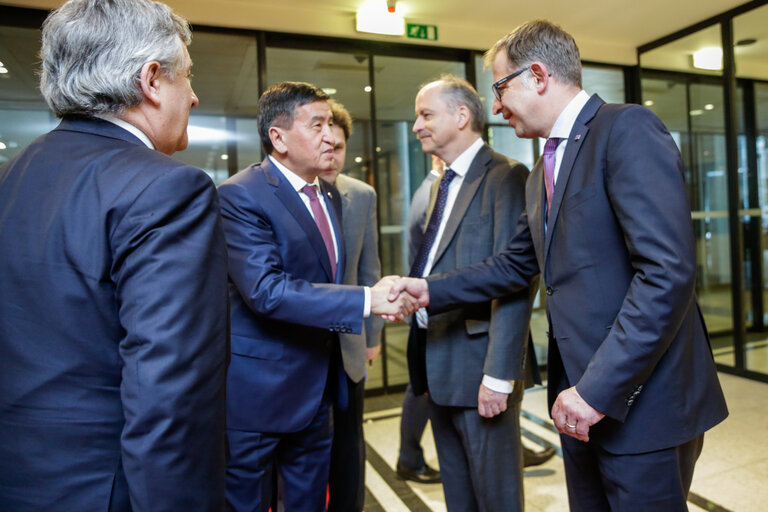 Fotografie 22: Visit of His Excellency Sooronbay JEENBEKOV - President of the Kyrgyz Republic to the European Parliament in Brussels