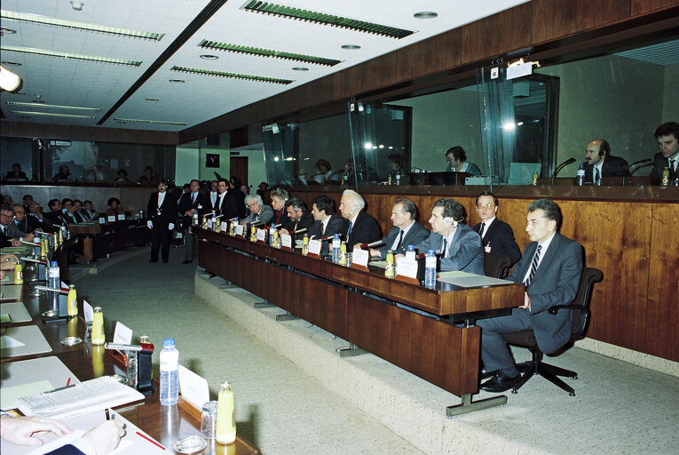 Photo 3 : Minister of Foreign Affairs of the Soviet Union visits the European Parliament in Brussels