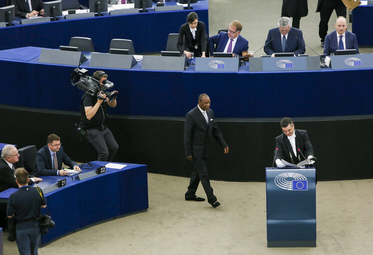 Fotografi 21: Official visit of the President of Guinea - Formal sitting in plenary session