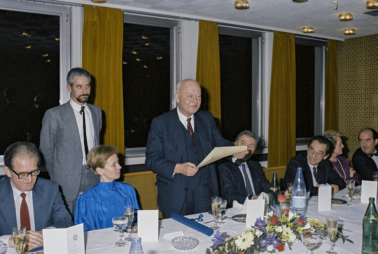 Fotografia 9: Farewell reception for Raymond LEGRAND - LANE with Pierre PLIMLIN, EP President