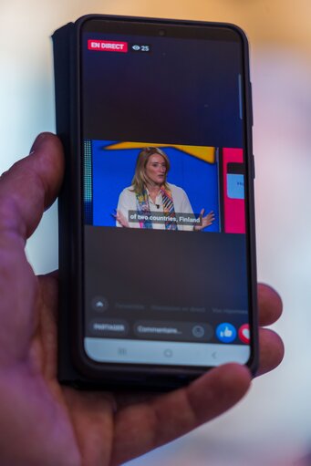 Fotografia 4: Facebook live discussion about the State of the EU debate with Roberta METSOLA, EP President