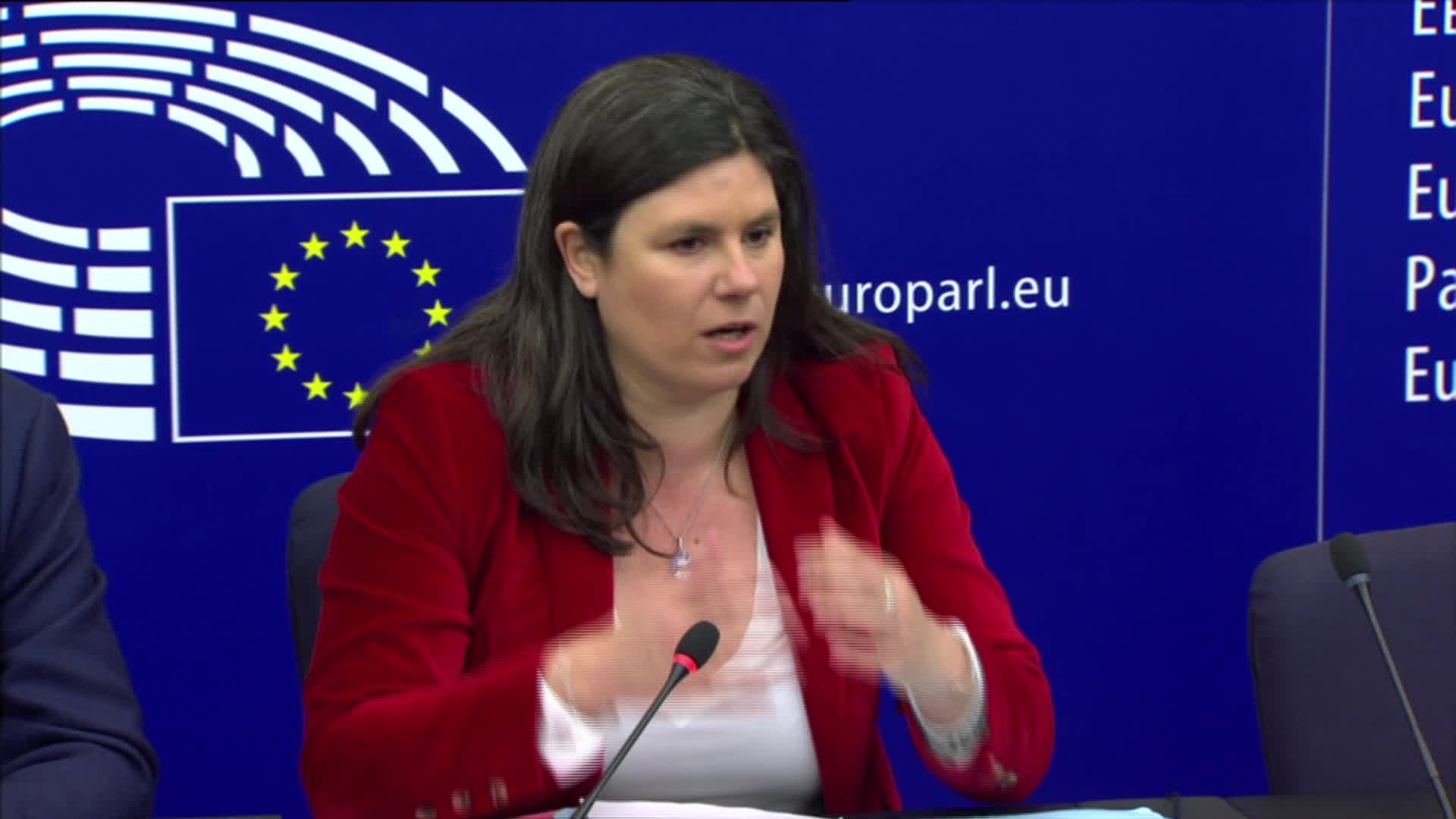 Press conference by Virginie ROZIÈRE (S&D, FR), rapporteur, Jean-Marie CAVADA (ALDE, FR), and Pascal DURAND (Greens/EFA, FR), on the protection of whistle-blowers in the EU (9:30 - 9:52)