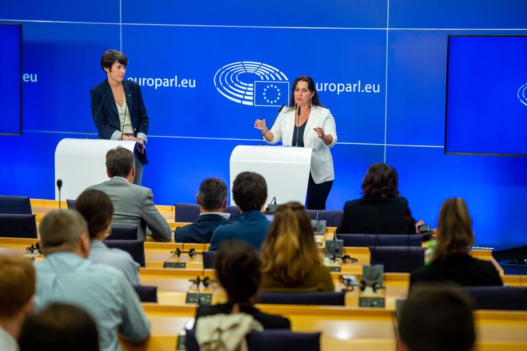 Foto 1: Press conference Greens/EFA Group - Presenting New Galician MEP