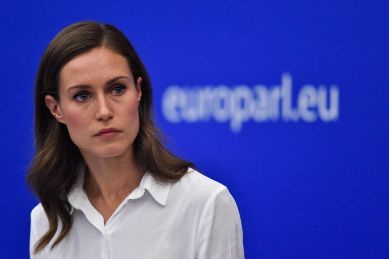 Valokuva 9: Joint press conference by Roberta METSOLA, EP President and by Sanna MARIN, Finnish Prime Minister.