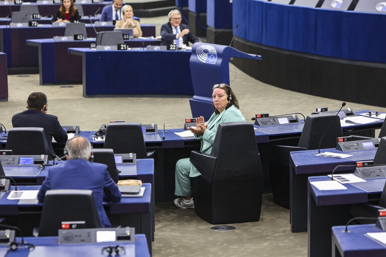 Φωτογραφία 9: EP Plenary session - Adequate minimum wages in the European Union