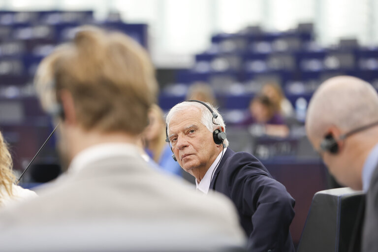 Fotografija 4: EP Plenary session - The situation in the Strait of Taiwan