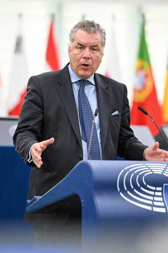 Foto 26: EP Plenary session - The new European Bauhaus