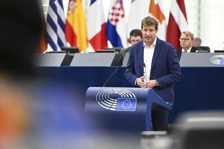 Photo 42: EP Plenary session - Debates on cases of breaches of human rights, democracy and the rule of law