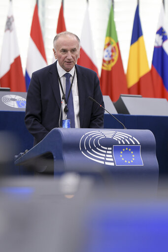 Photo 24 : EP Plenary session - Joint debate - Regional policy