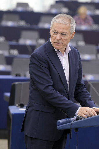 Photo 44 : EP Plenary session - Joint debate - Regional policy