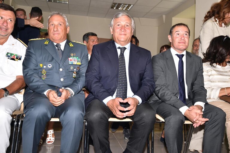 Fotografie 1: Official visit of the President of the European Parliament to Italy.  ITALY, Catania - Antonio Tajani  President of the European Parliament visiting Catania and Pozzallo, on Friday, August 25 2017  AFP PHOTO/GIOVANNI ISOLINO