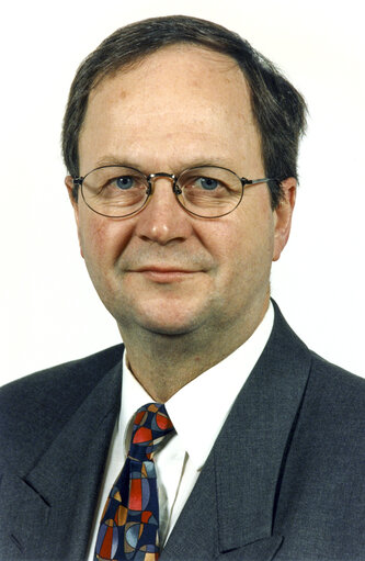 Portrait of Mikko RONNHOLM, MEP during the 4th Parliamentary Term (1995-1996)